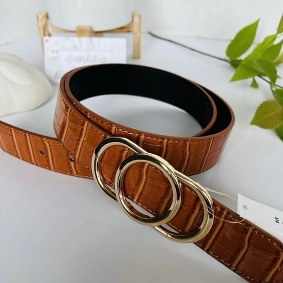 NWT A New Day Fashion Belt Faux Crocodile Pattern Gold Tone Buckle Sz medium - Picture 2 of 7